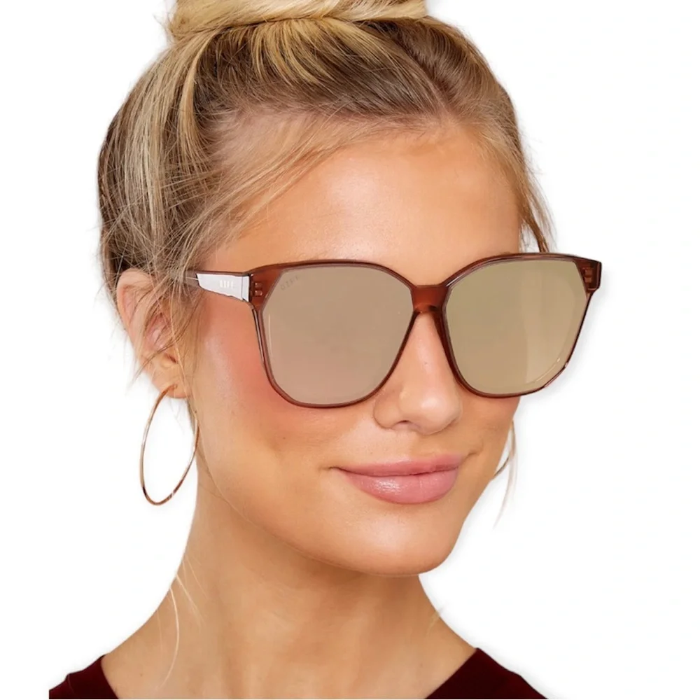 DIFF Gia Sunglasses Festive Umbria Frame Cherry Blossom Mirror Lens NWT